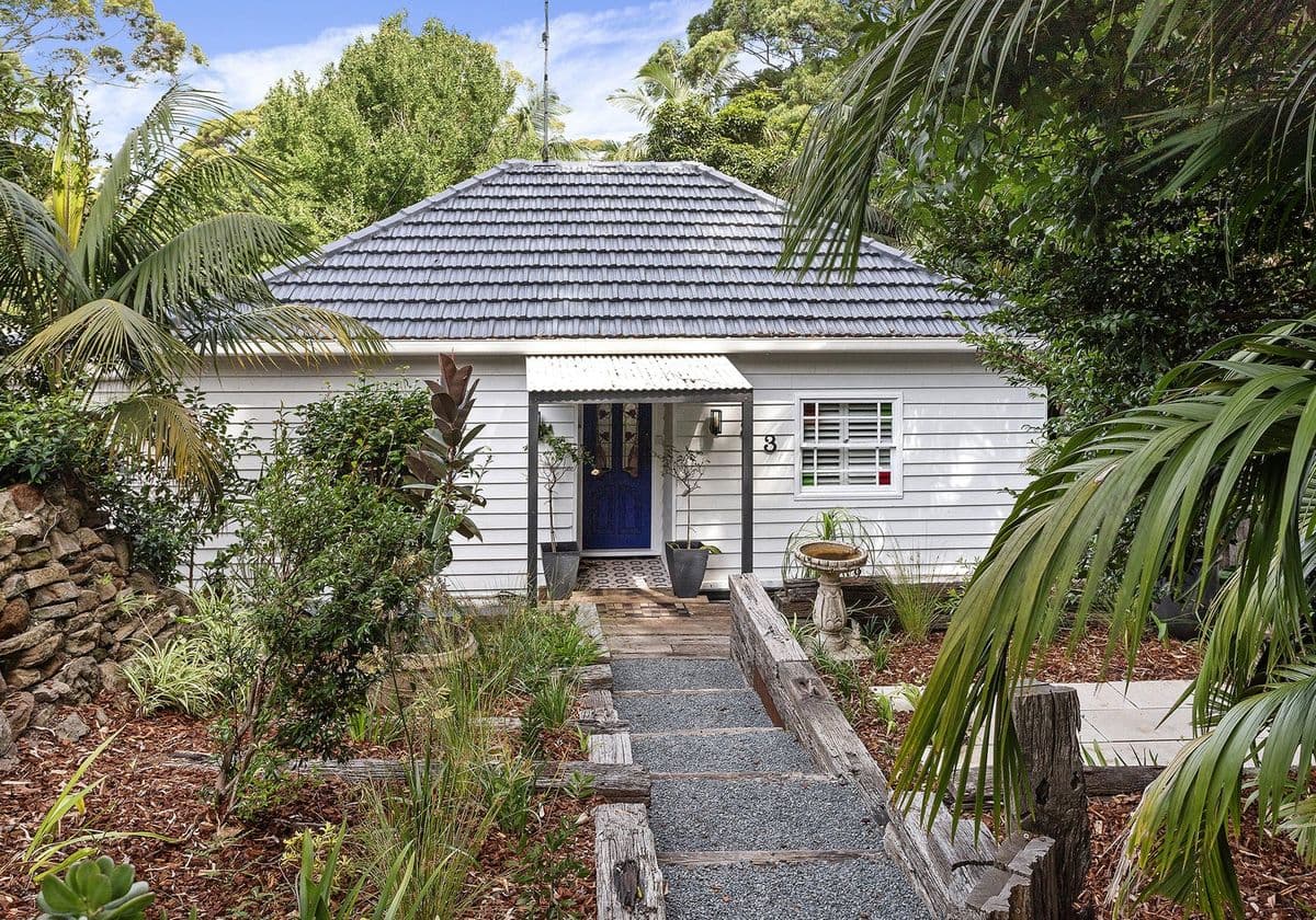 33 BALFOUR ROAD