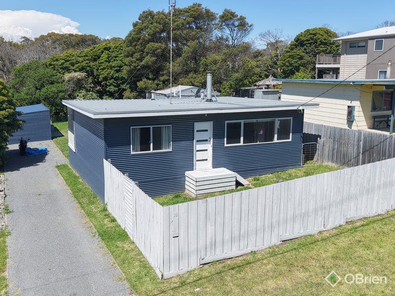 18 Bulmer Street, Lake Tyers Beach