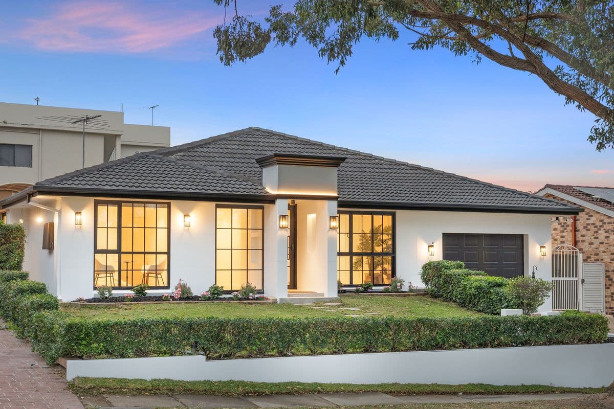 54 Stockdale Crescent
