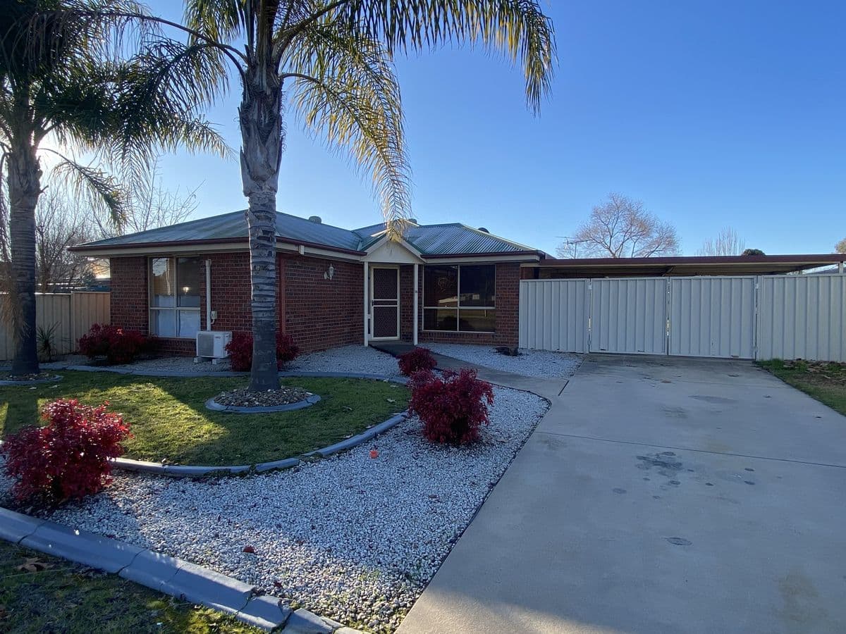 14 Palmers Road