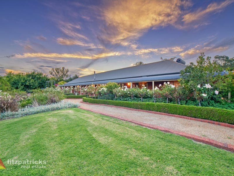 23 Brucedale Drive