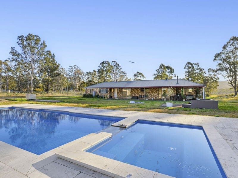 941-947 Castlereagh Road, Castlereagh