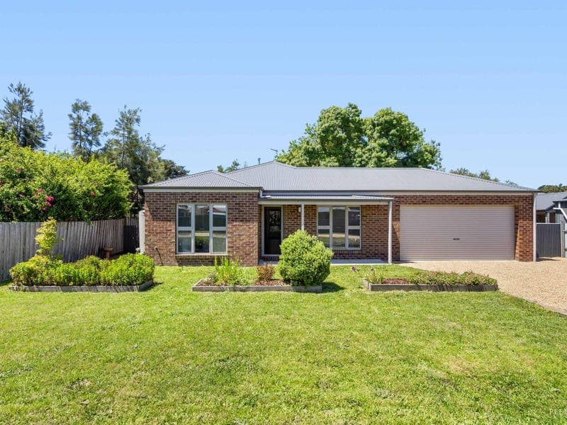 77 Pasco Street, Creswick