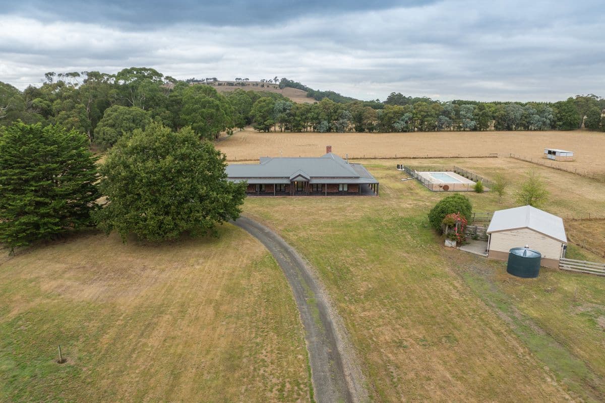 883 Bacchus Marsh Road