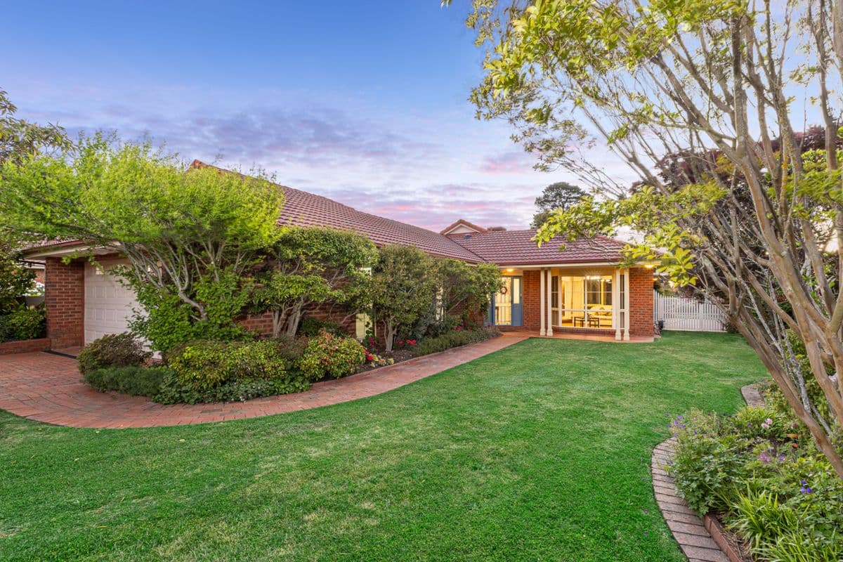 32 Fairway Court