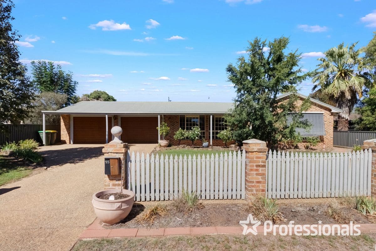 15 HORSESHOE ROAD