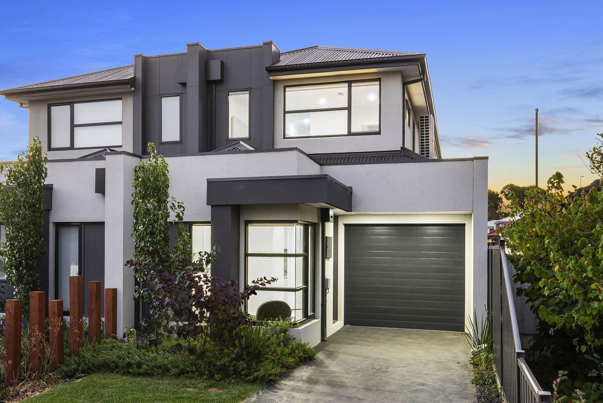 12 Abbott Street