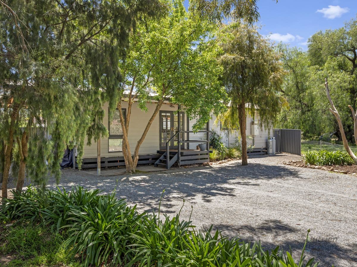 25 Marys Lane