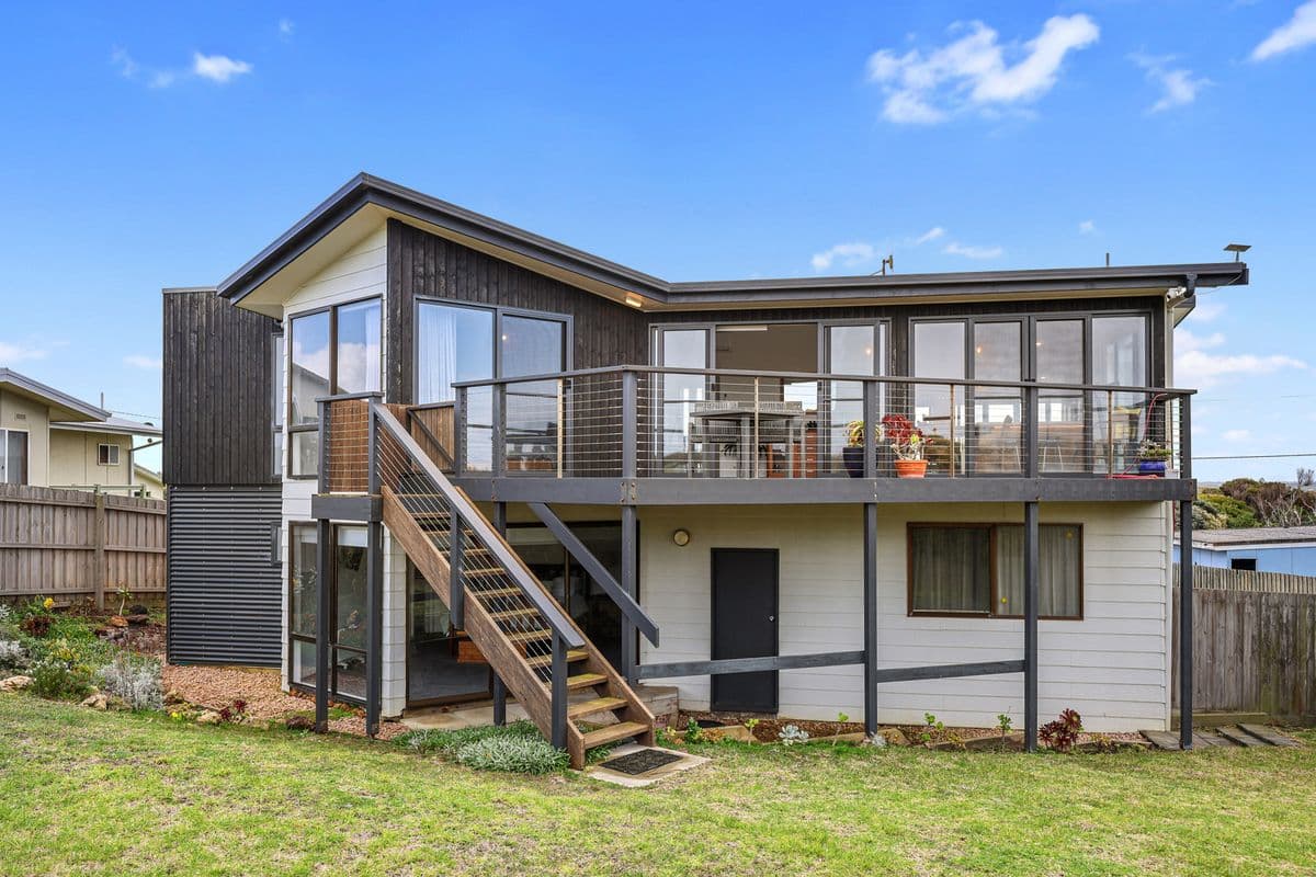 31 MERRETT STREET
