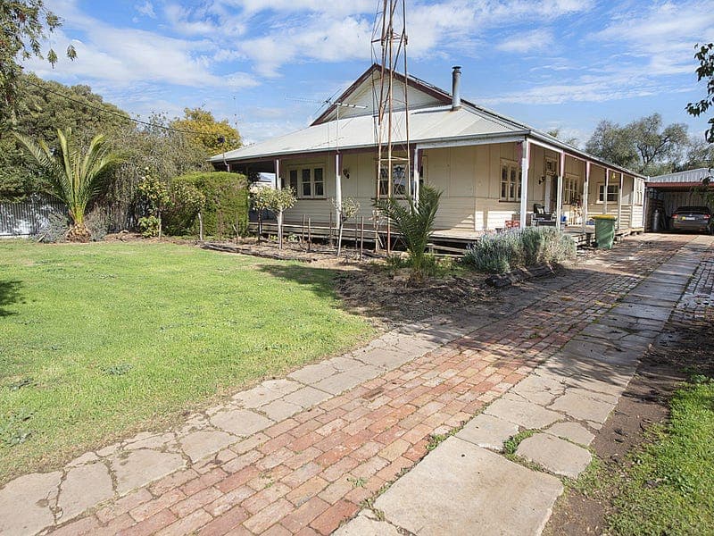 30-32 Dillon Street