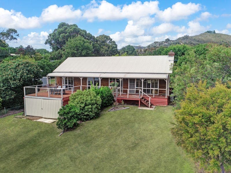 32 Lake Drive, Howqua Inlet
