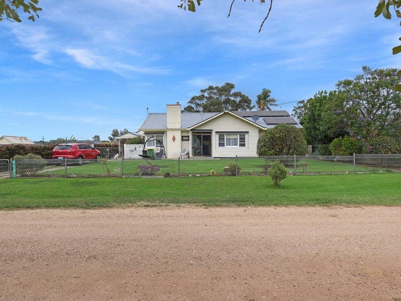 1529 Bairnsdale-Dargo Road