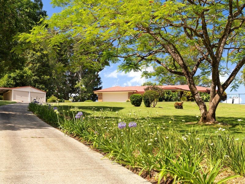 4 EWANDALE CLOSE