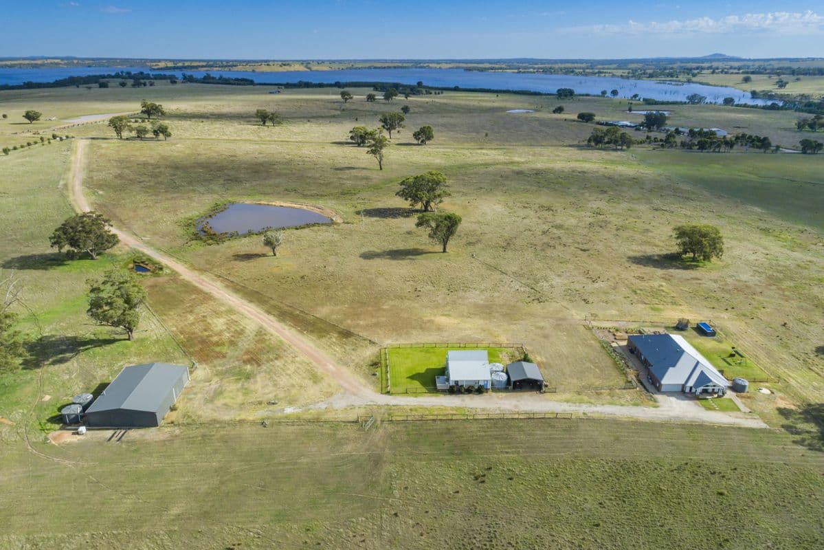 751 Mia Mia-Derrinal Road