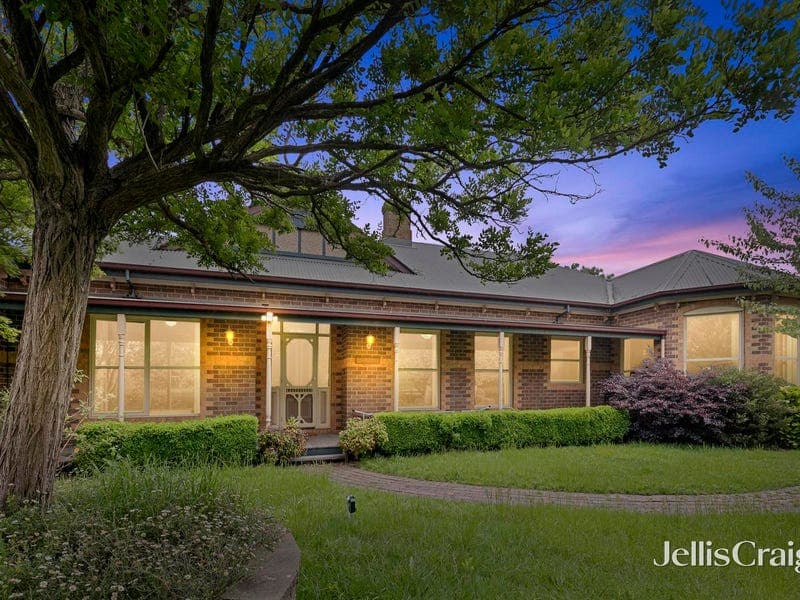221 Victoria Road