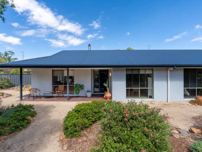 21 Baird Street, Violet Town