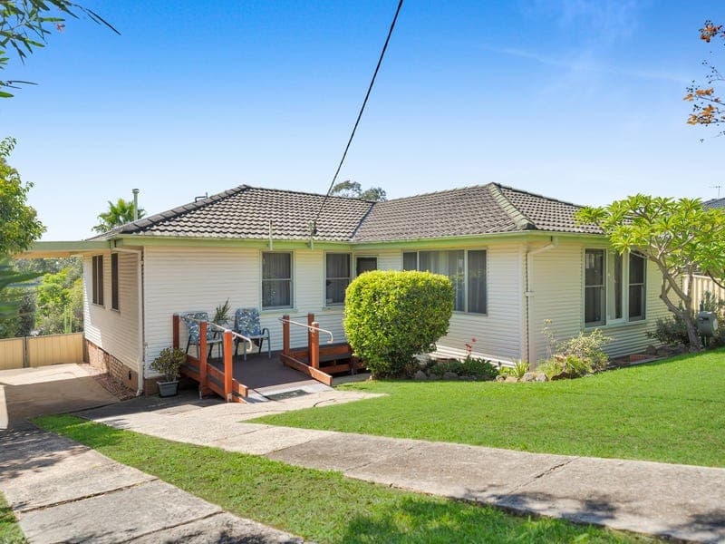 8 Guernsey Street, Busby