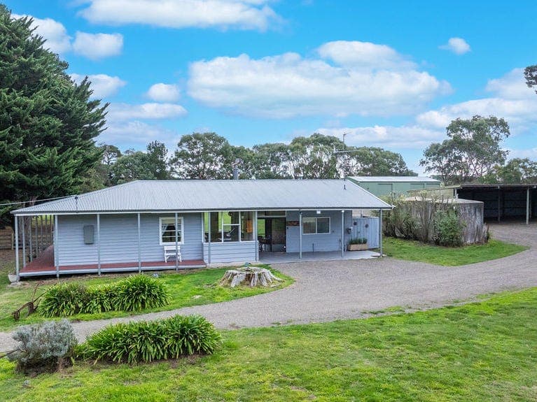 101 M Quigleys Lane, Beremboke