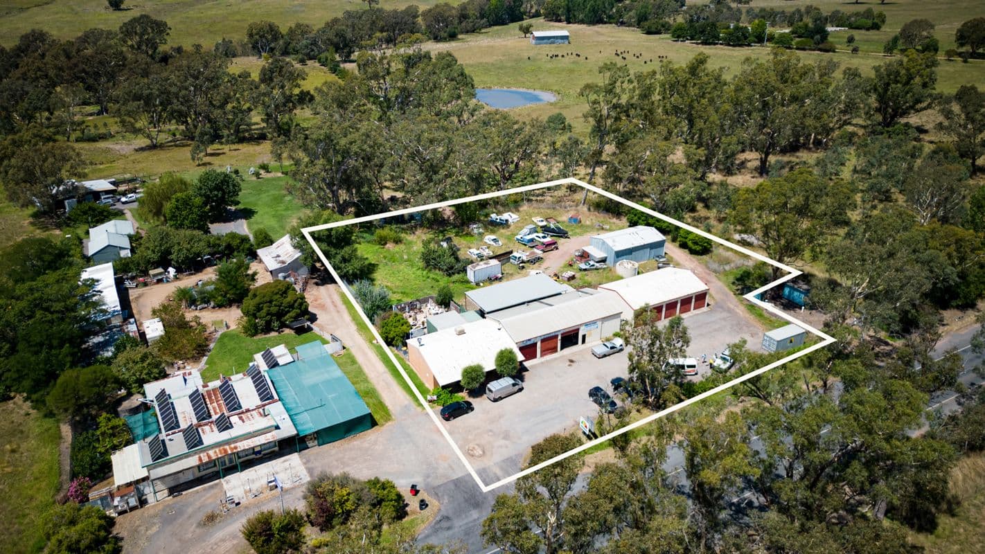 4555 Midland Highway