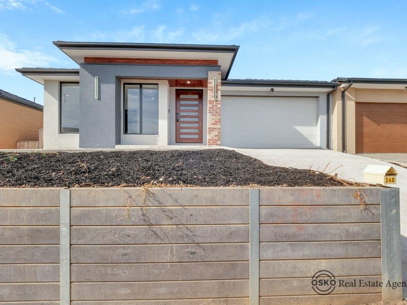 240 Stonehill Drive, Maddingley