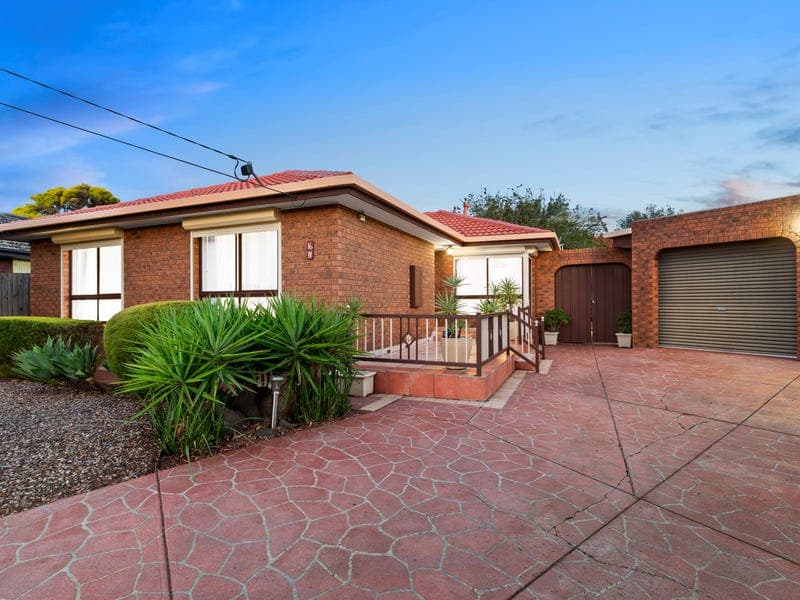 16 Maynard Place, Kings Park