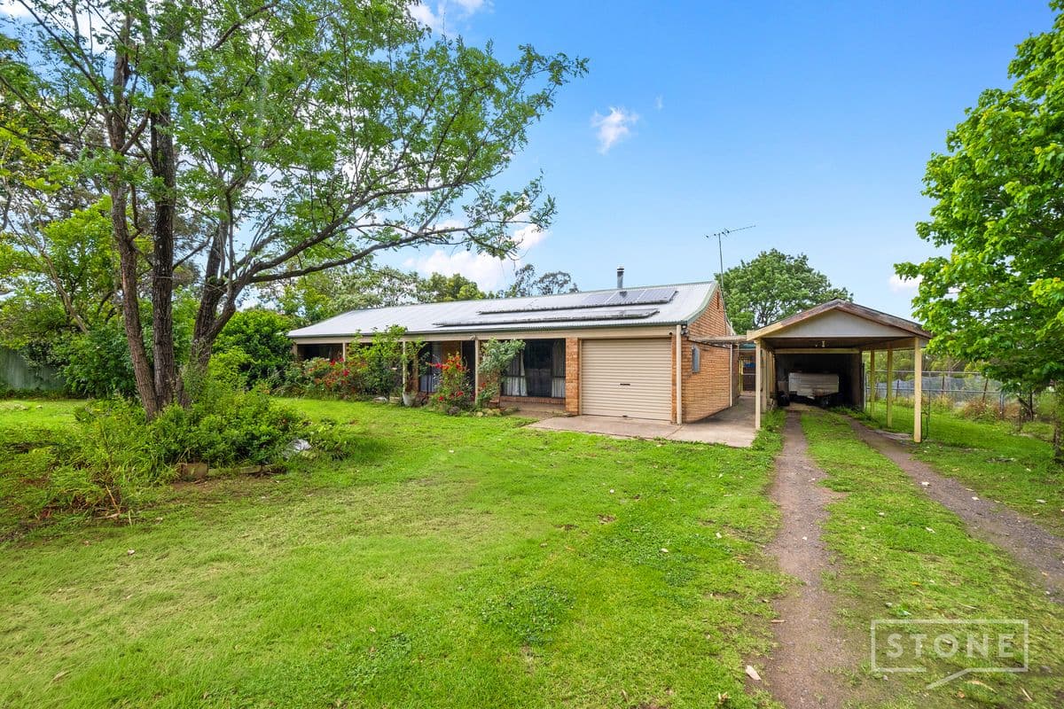 326 Blaxlands Ridge Road