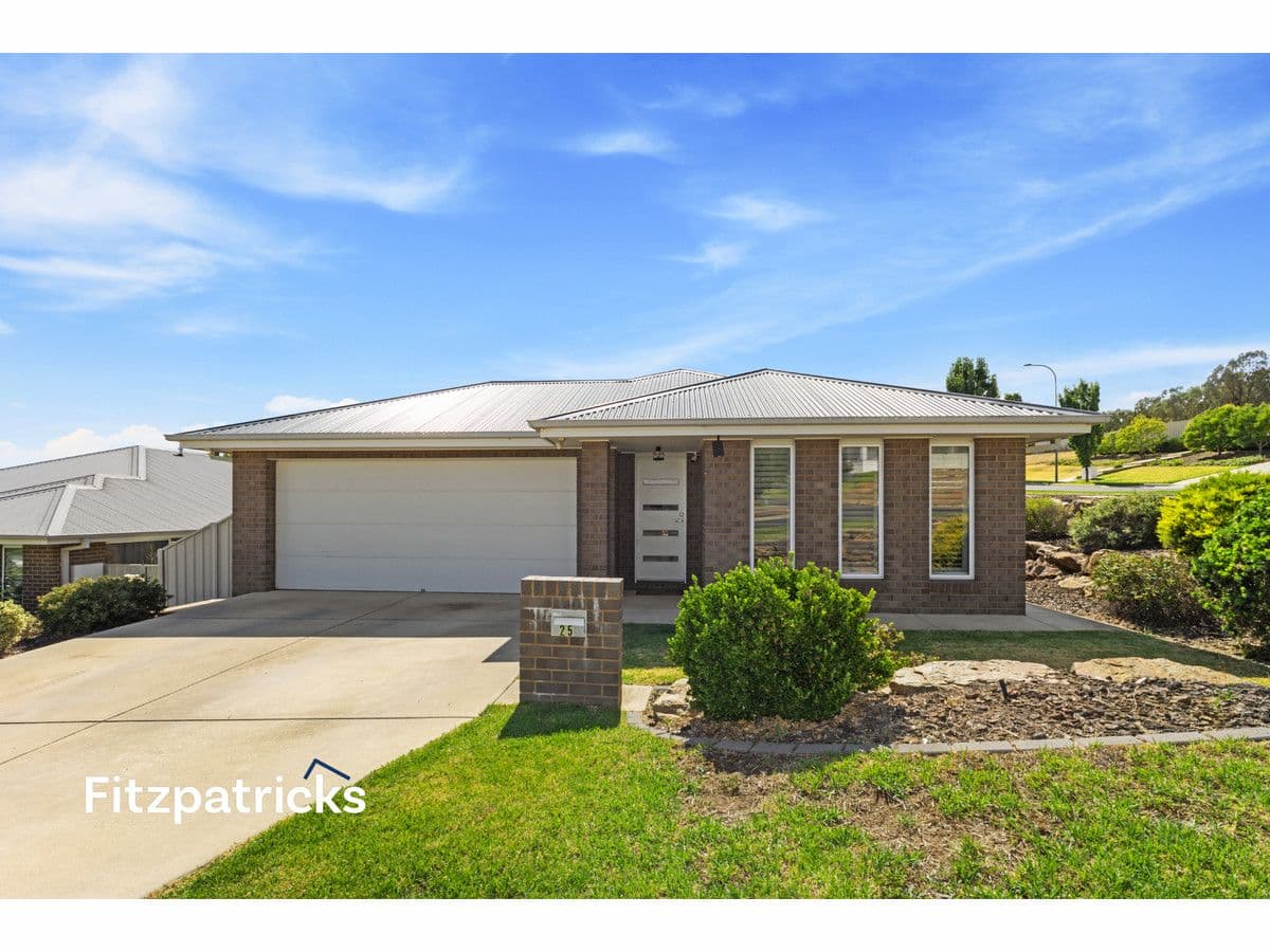 25 Brownlow Drive