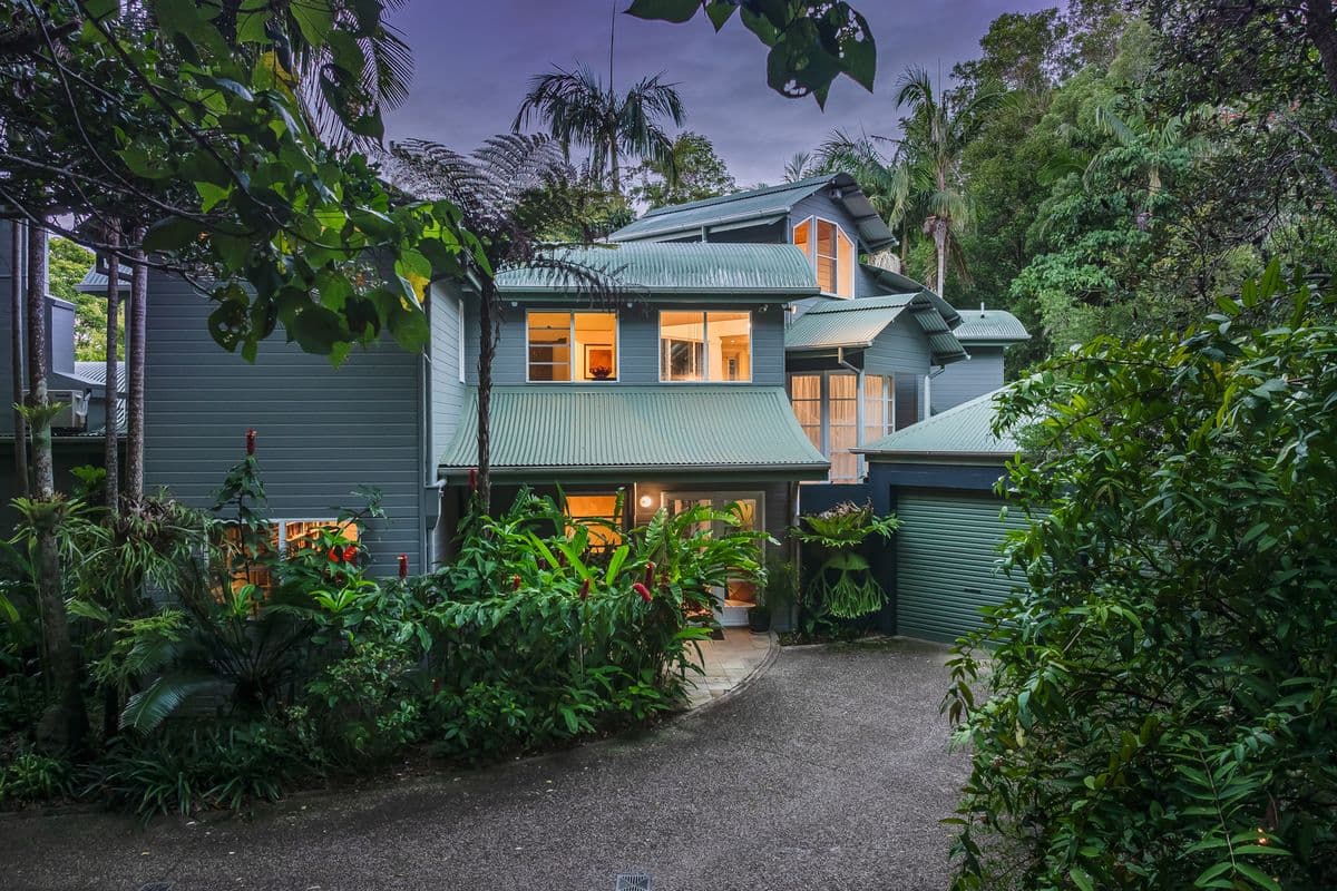 98 Hammond Drive