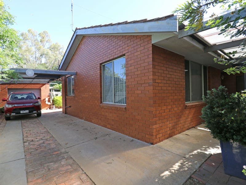 2 Forbes Street