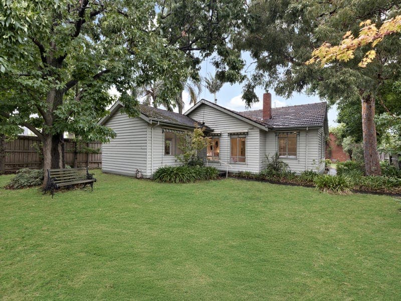 472 Bluff Road, Hampton