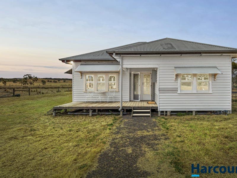 754 Beaufort-Lexton Road, Waterloo