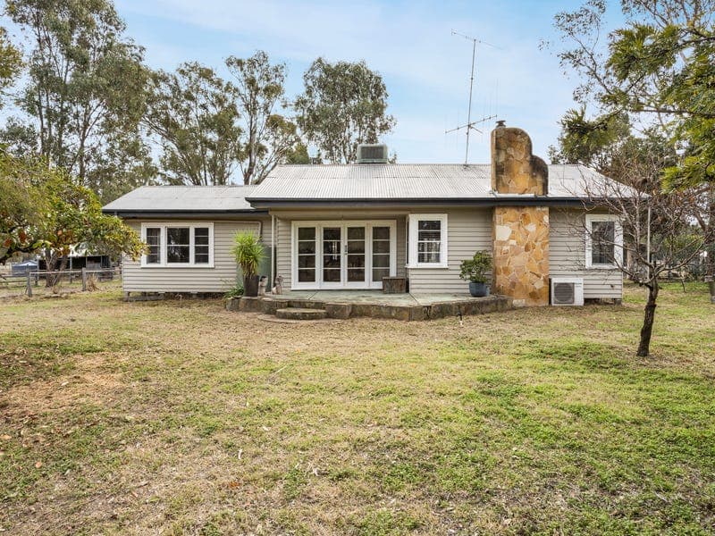 584 Cullens Road, Molka