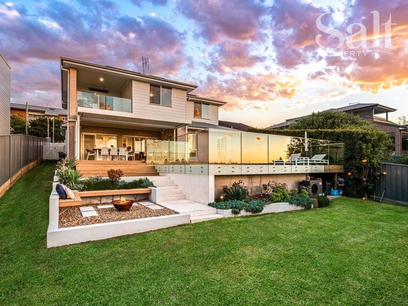 16 Light Street, Bar Beach