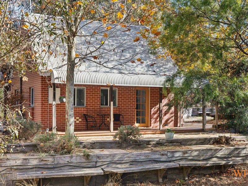 5 CATHERY COURT