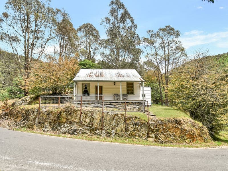 7434 Mansfield-Woods Point Road