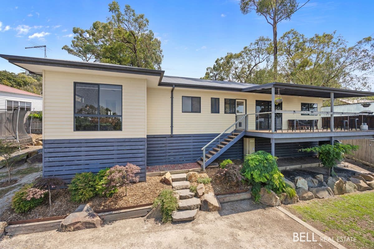 34 Old Warburton Highway