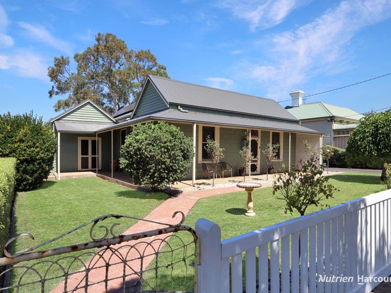 167 Henty Street, Casterton