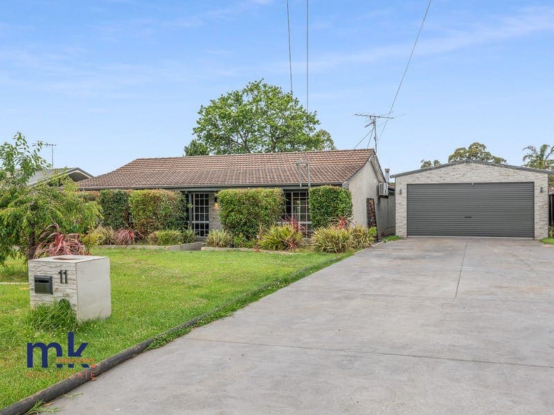 11 Dutton Road, Buxton