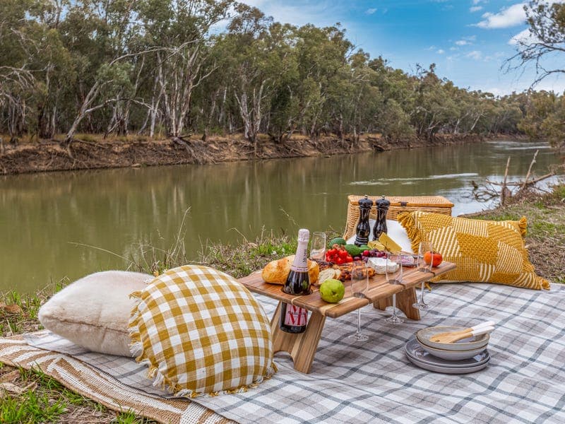 366 Murray Road, Murrabit