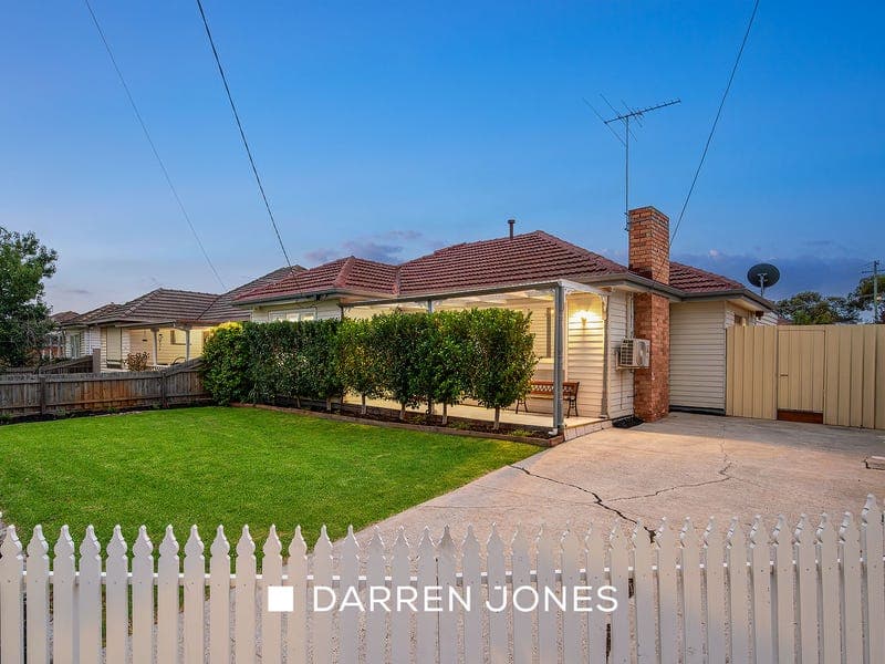 40 Dunkeld Avenue, Sunshine North