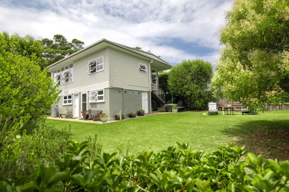17 Jacaranda Avenue