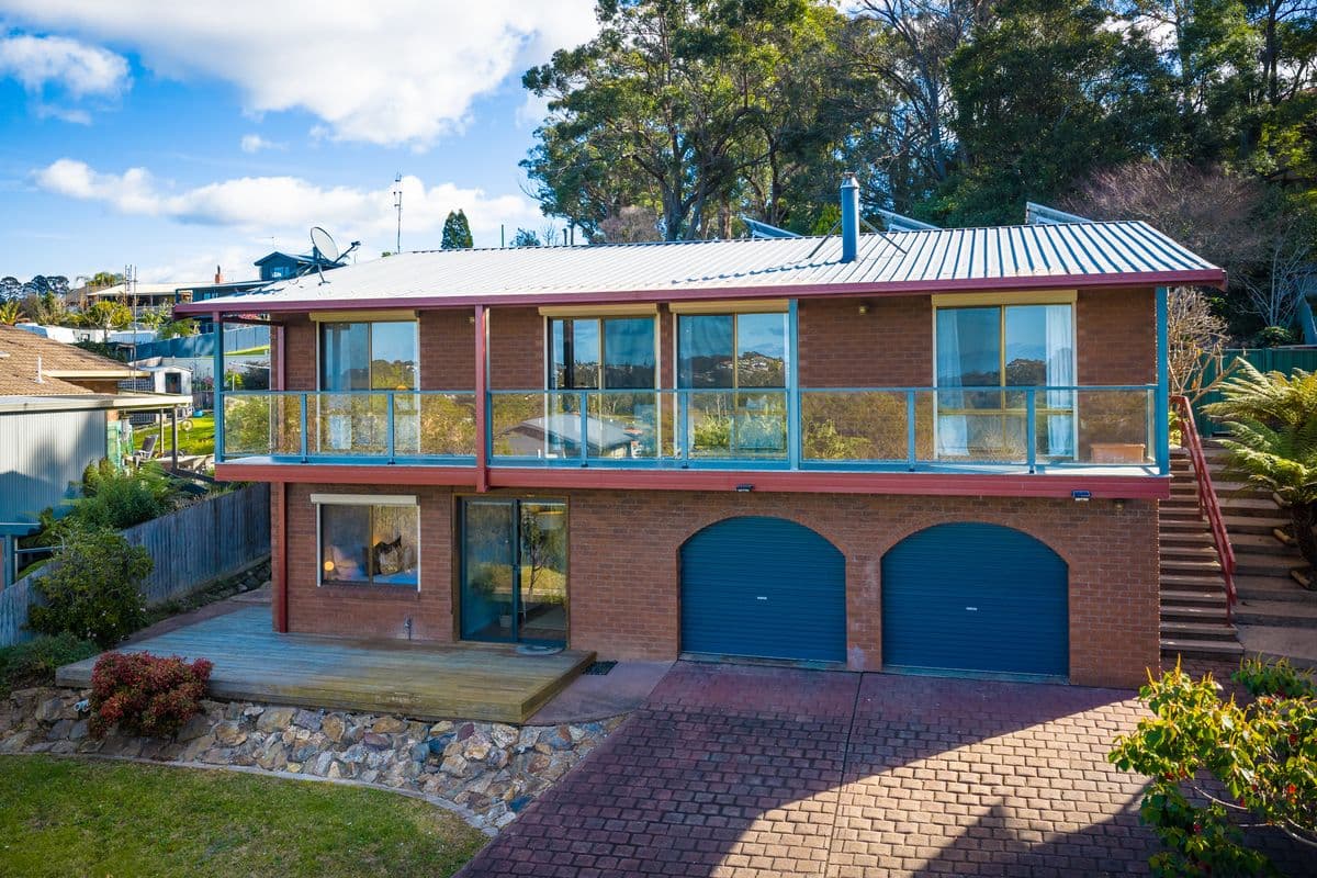 37 YARRAWOOD AVENUE