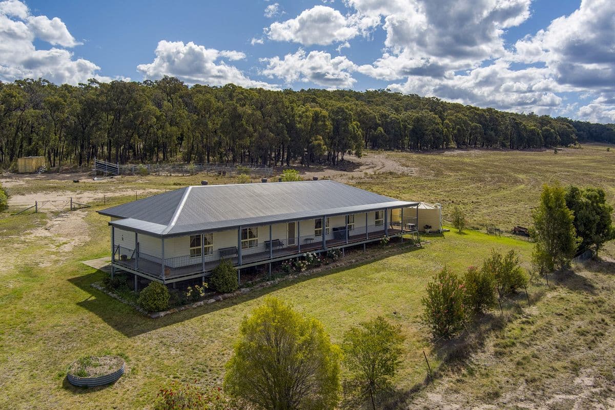 320 Laheys Creek Road