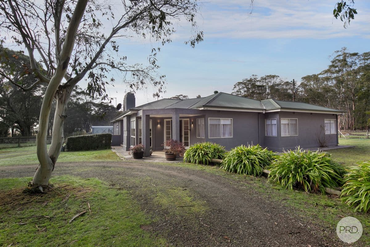 100 Boundary Road
