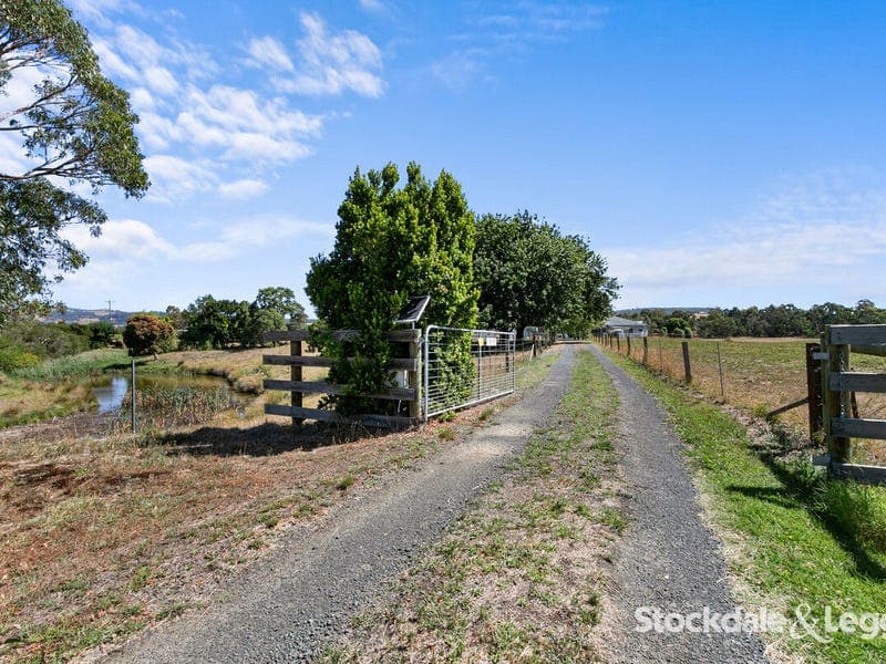 126 Middle Creek Road, Yinnar South