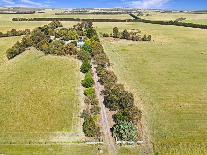 400 Lake Gorrie Road, Macarthur