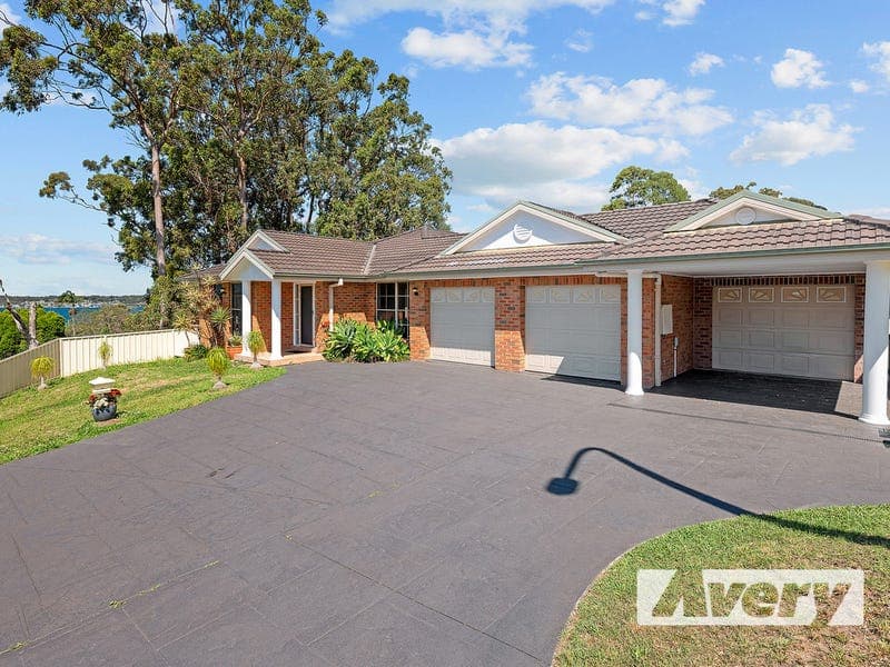 3 Karina Place, Bolton Point