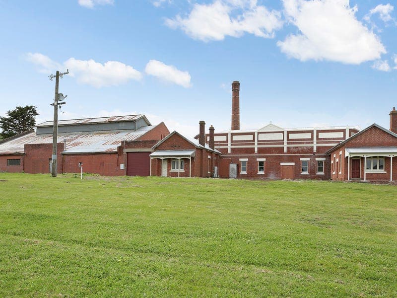 606 Terang-Mortlake Road, Noorat