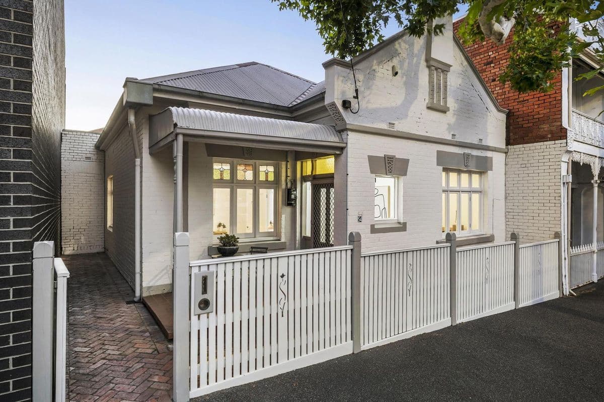54 ABBOTSFORD STREET