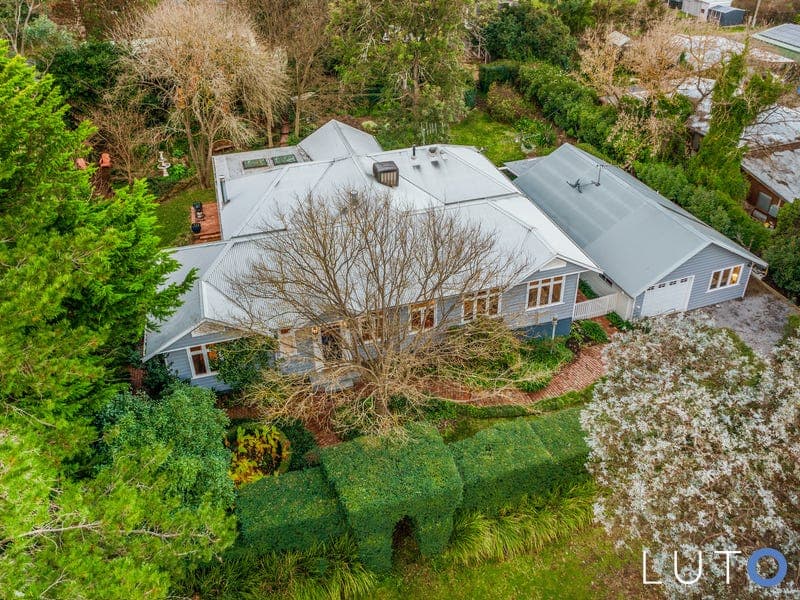 24 Palmer Street, Hall